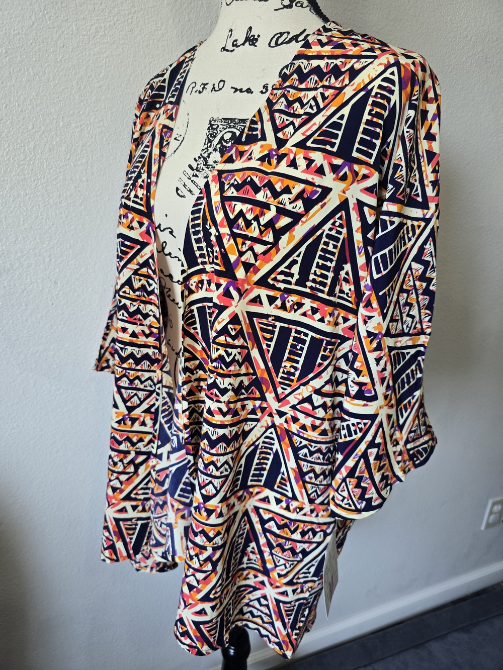 NWT Lularoe Lindsay Kimono Open Front Geometric Print M - Picture 10 of 10
